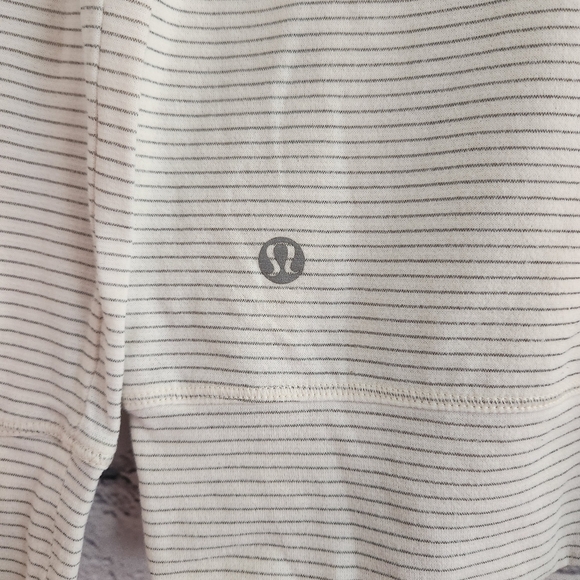 Lululemon Weightless Crew - Picture 13 of 14